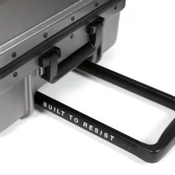 RESIST'R CASE M