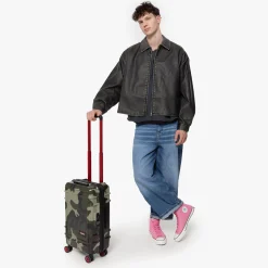 RESIST'R ZIP CABIN